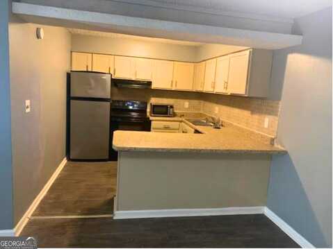 619 Camelot, South Fulton, GA 30349