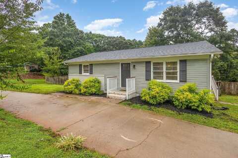 24 Springbrook Court, Wellford, SC 29385