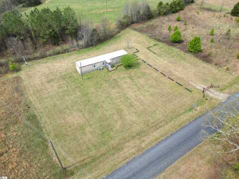 636 Youngs School House Road, Gray Court, SC 29388