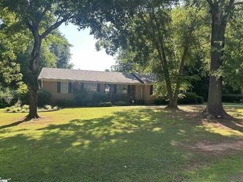101 Sumter Street, Clinton, SC 29325