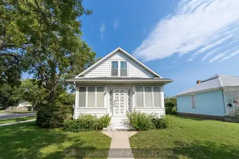822 W 5th St, Grand Island, NE 68801