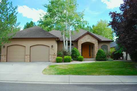 2271 Fernwood Court, Grand Junction, CO 81506