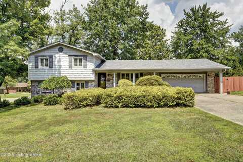 7300 Royalwood Dr, Louisville, KY 40214