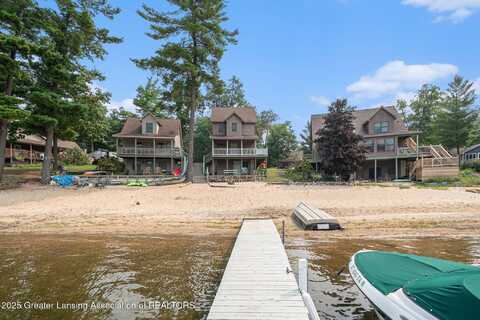 1418 Hillcrest Avenue, Harrison, MI 48625