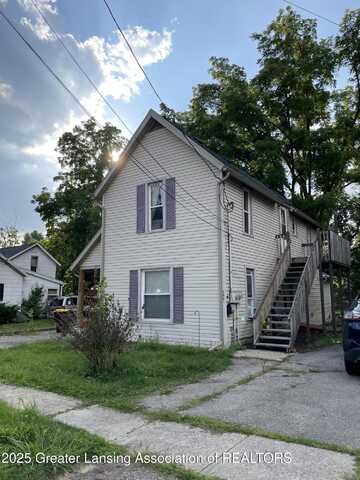 209 Mineral Street, Grand Ledge, MI 48837
