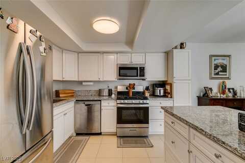 5620 Roseridge Avenue, Las Vegas, NV 89107