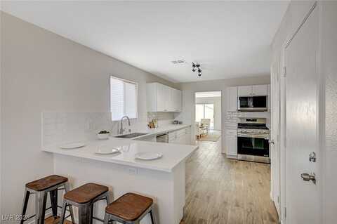 1911 Ona Marie Avenue, North Las Vegas, NV 89032