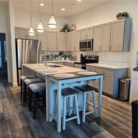 11468 Roaring Peak Drive, Las Vegas, NV 89135