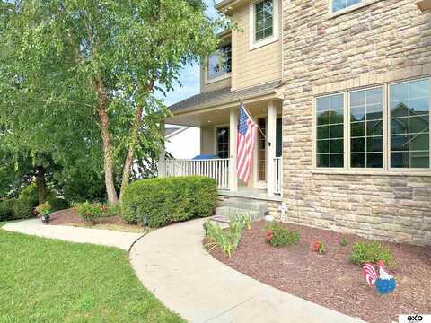 2231 Crystal Creek Drive, Papillion, NE 68046