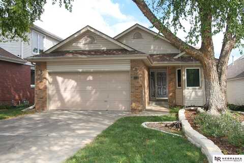 6432 Westminster Court, Lincoln, NE 68510