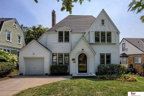 4541 Shirley Street, Omaha, NE 68106