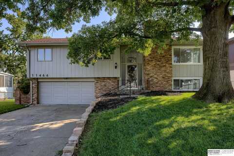 11466 Queens Drive, Omaha, NE 68164