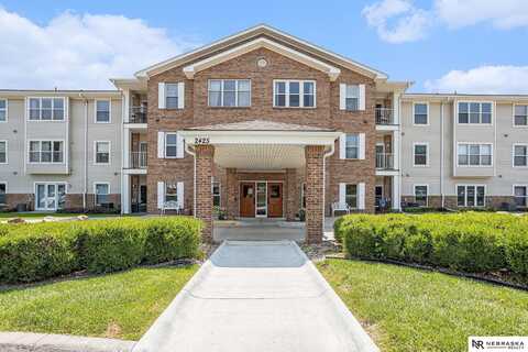 2425 Folkways Boulevard, Lincoln, NE 68521
