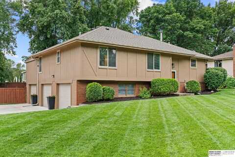 12805 Southdale Drive, Omaha, NE 68137