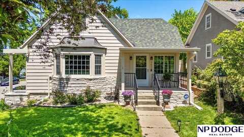 5650 Poppleton Avenue, Omaha, NE 68106