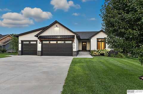 872 N 18th Avenue, Blair, NE 68008