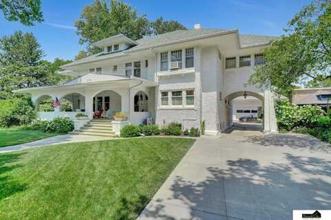 2110 A Street, Lincoln, NE 68502