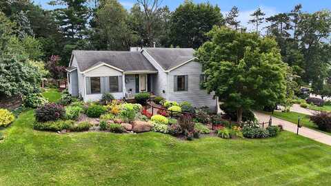 10700 Charring Cross Circle, Whitmore Lake, MI 48189