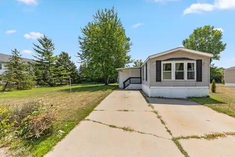 4440 Jardin Drive NW, Walker, MI 49534