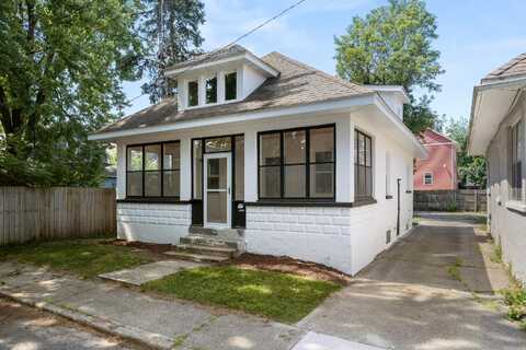 63 Iris Place NE, Grand Rapids, MI 49503