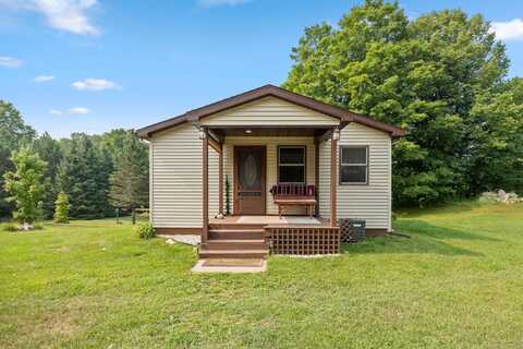 11290 E 7 Mile Road, Tustin, MI 49688