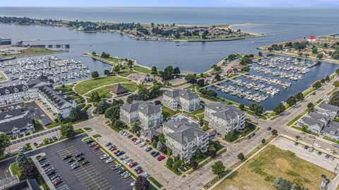 200 S Robert Street, Ludington, MI 49431
