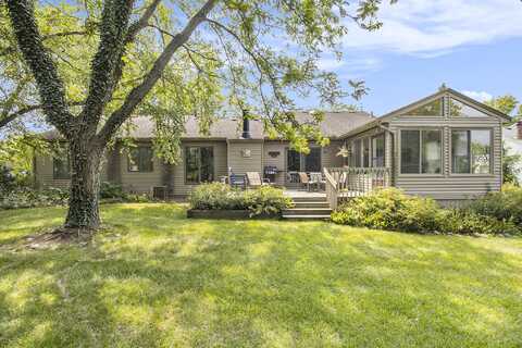 572 Trego Circle, Ann Arbor, MI 48103
