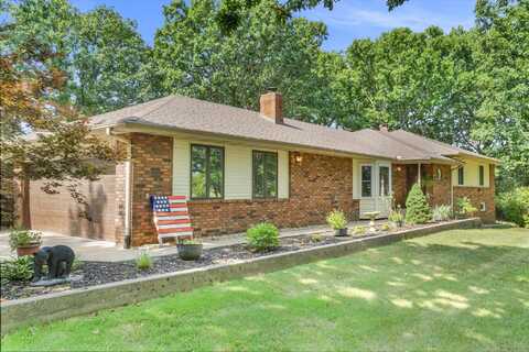 908 Apache Road, Sparta, MO 65753