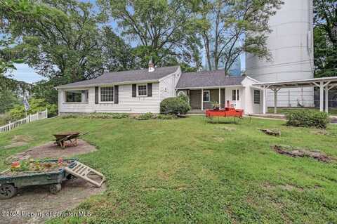 506 Glenburn Road, Clarks Green, PA 18411