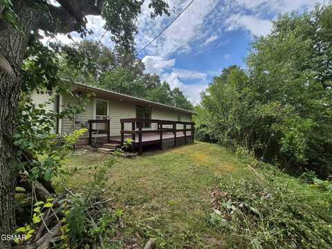 2233 Henderson Springs Road, Pigeon Forge, TN 37863