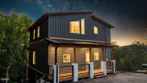 4142 Dolly's Drive, Sevierville, TN 37876