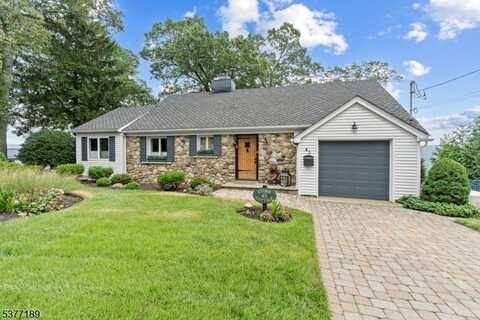 45 Hickory Trl, Sparta, NJ 07871