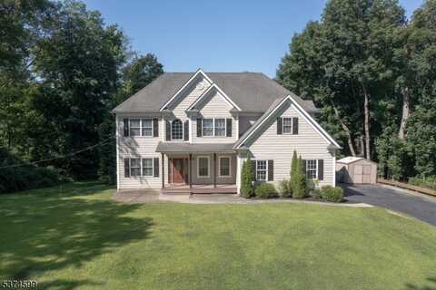 22 Fox Trail Rd, Sparta, NJ 07871