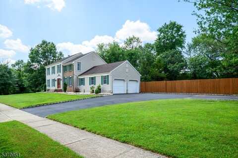 1 Elmendorf Cir, Hillsborough, NJ 08844