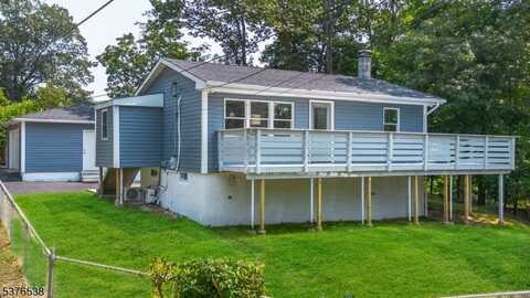 121 W End Ave, Hopatcong, NJ 07843
