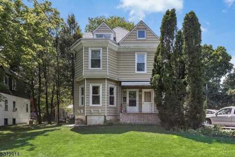 35 Lexington Ave, Montclair, NJ 07042