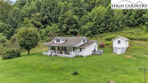 809 Roaring Fork Road, Creston, NC 28615