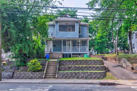 144 TEANECK RD, Ridgefield Park, NJ 07660