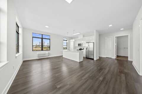 121 34TH ST, Union City, NJ 07087