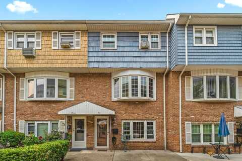 5 ELNA CT, Bayonne, NJ 07002