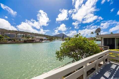 505 Opihikao Place, Honolulu, HI 96825