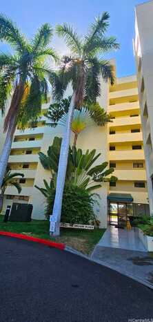 1054 Green Street, Honolulu, HI 96822