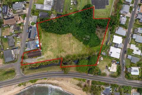 200 Kamehameha Highway, Hauula, HI 96717