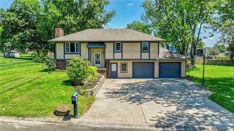 605 Benjamin Avenue, Gower, MO 64454