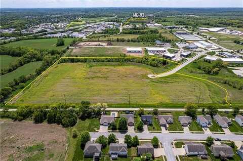 E 6th Street, Kearney, MO 64060