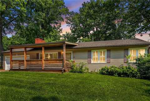 4131 N Main Street, Kansas City, MO 64116