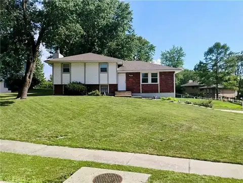 10439 N Cherry Drive, Kansas City, MO 64155