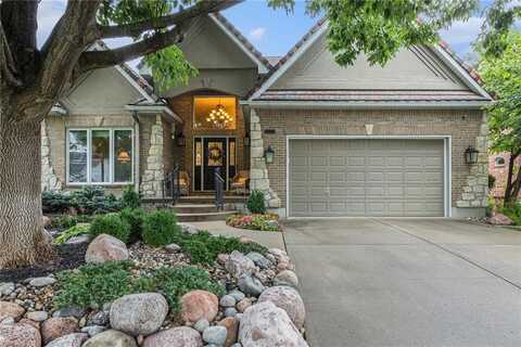5301 W 154th Street, Leawood, KS 66224