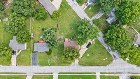 8525 Penner Avenue, De Soto, KS 66018