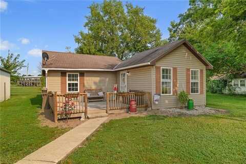 702 N Locust Street, Urich, MO 64788